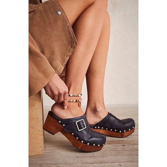 NEW FREE PEOPLE CULVER CITY CLOG IN BLACK - Picture 1 of 4